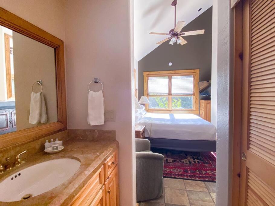 2 Bedroom Condominium - Luxury Skiin And Out テルユライド エクステリア 写真