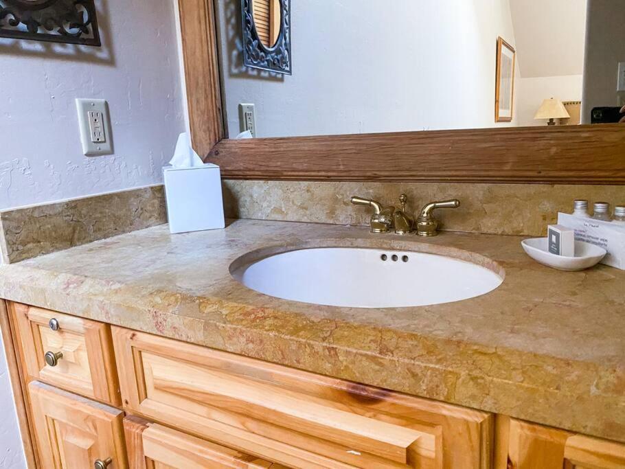 2 Bedroom Condominium - Luxury Skiin And Out テルユライド エクステリア 写真