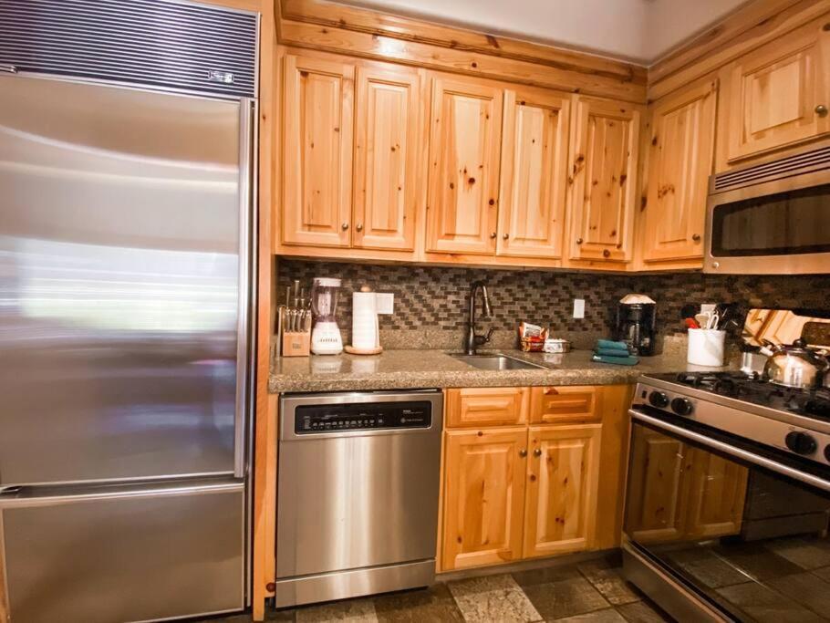 2 Bedroom Condominium - Luxury Skiin And Out テルユライド エクステリア 写真