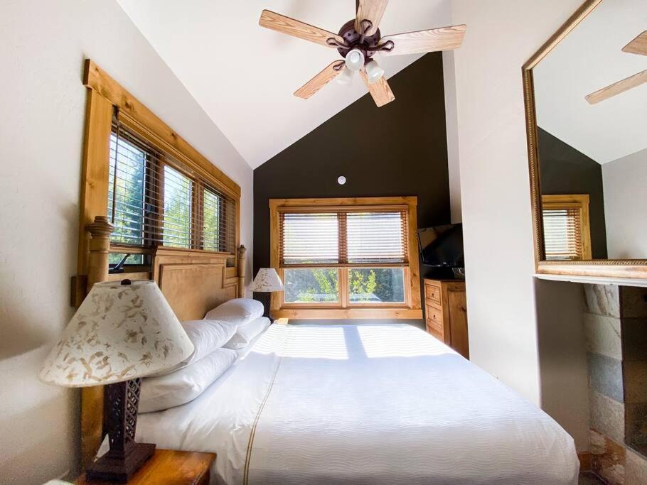 2 Bedroom Condominium - Luxury Skiin And Out テルユライド エクステリア 写真